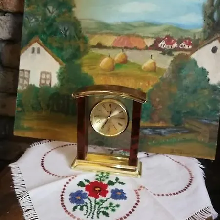 Holiday home Tetrebov Salas In The Peaceful Fields